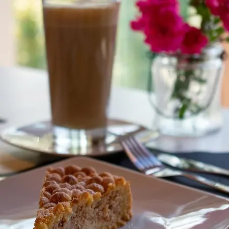 卡德尔思乐酒店 Morgano