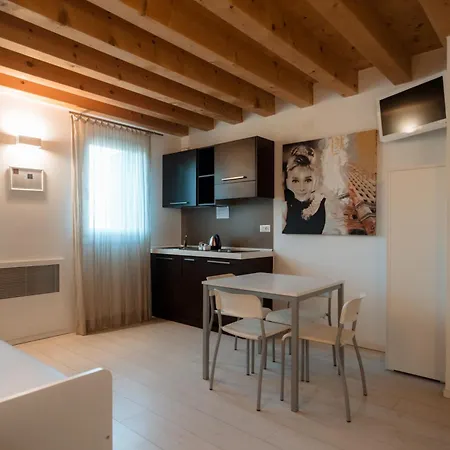 住宿加早餐酒店 卡德尔思乐酒店 4*