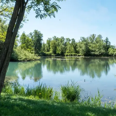 卡德尔思乐酒店