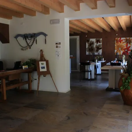 卡德尔思乐酒店